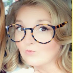 Meet your Posher, Ali